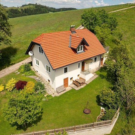 Ferienhaus Nuova Via Griffen Exterior photo